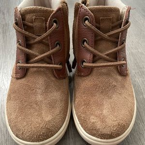 Toddler Ugg Jayes boot, size 9